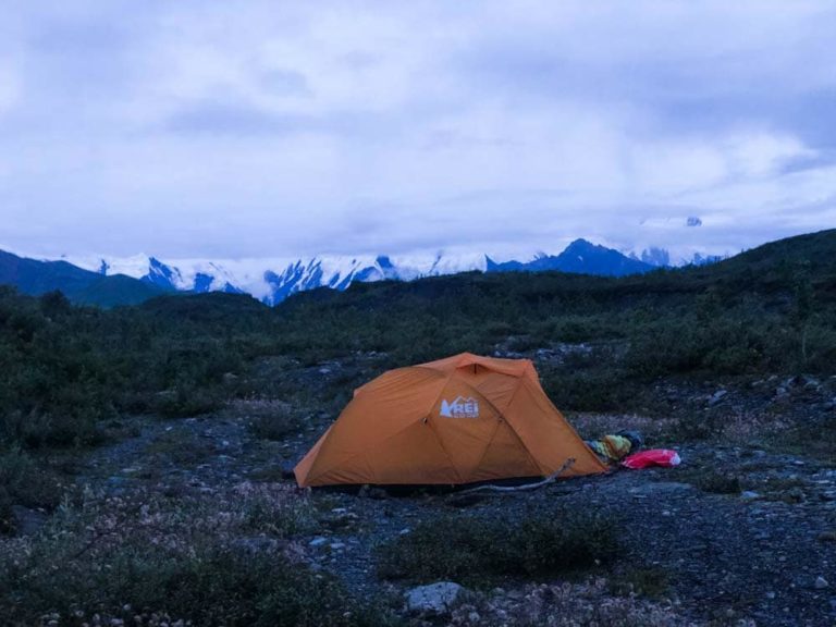 Das Zelt vor der Alaska Range