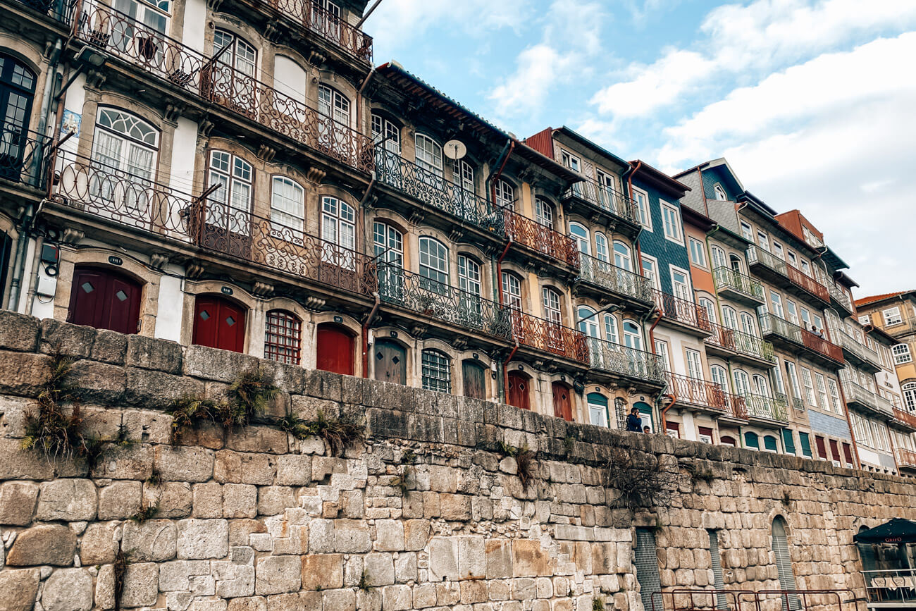 Altstadt Portos an der Uferpromenade