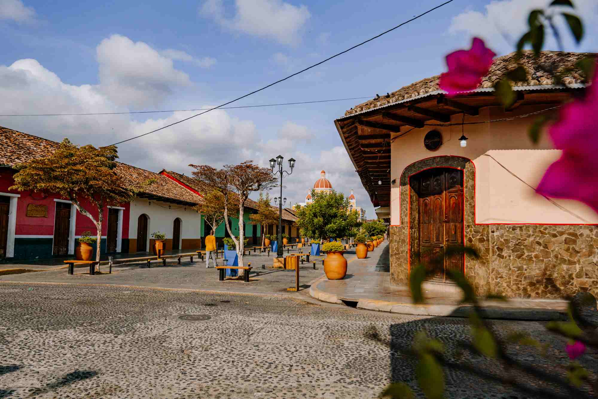 Bunter Häuser verzieren das Bild von Granada