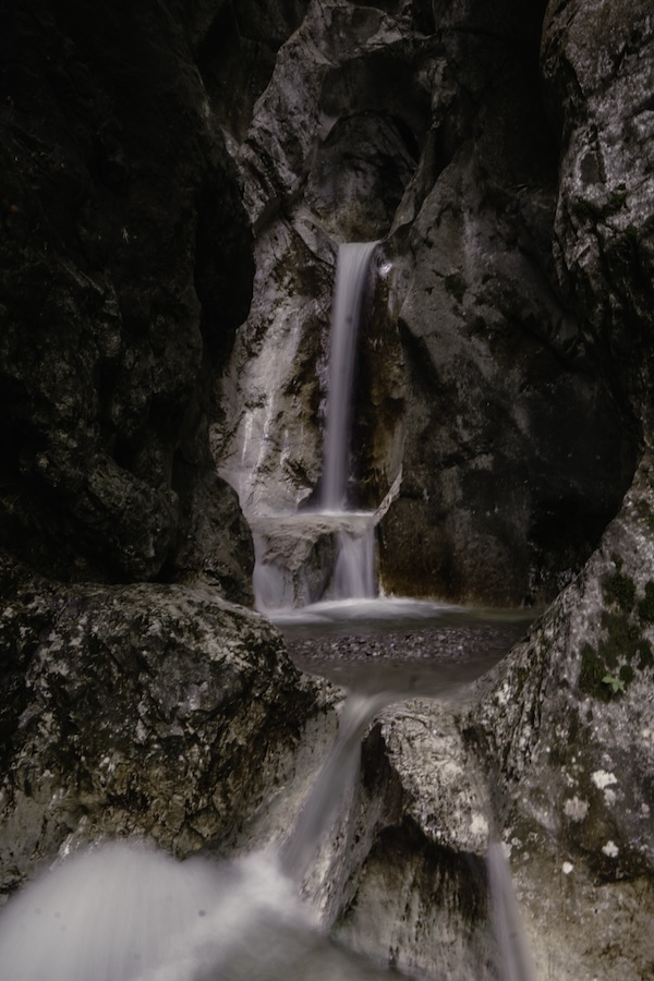 Wasserfall auf dem Weg vom Kochelsee zum Walchensee