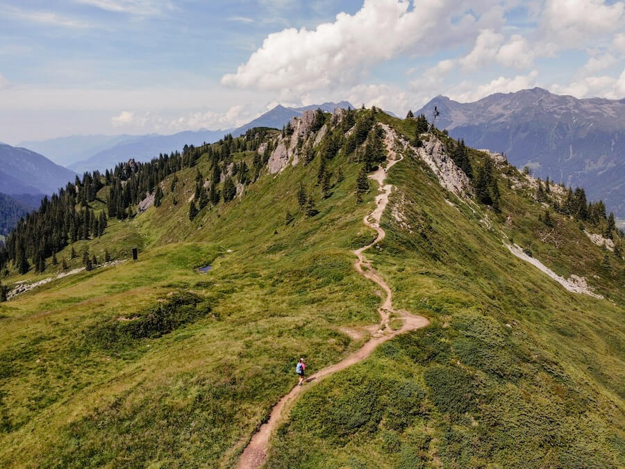 Blick auf den Weg zum Gantakopf