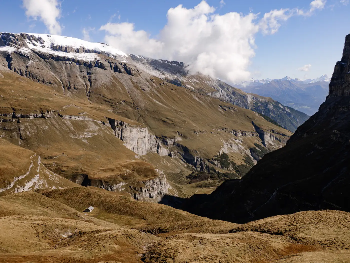 2025-10-02-Segnesböden28 Abstieg in Richtung Barid Hochtal