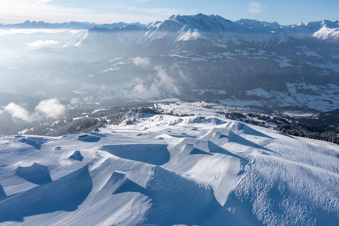 Blick auf den Snowpark in Flims Laax
